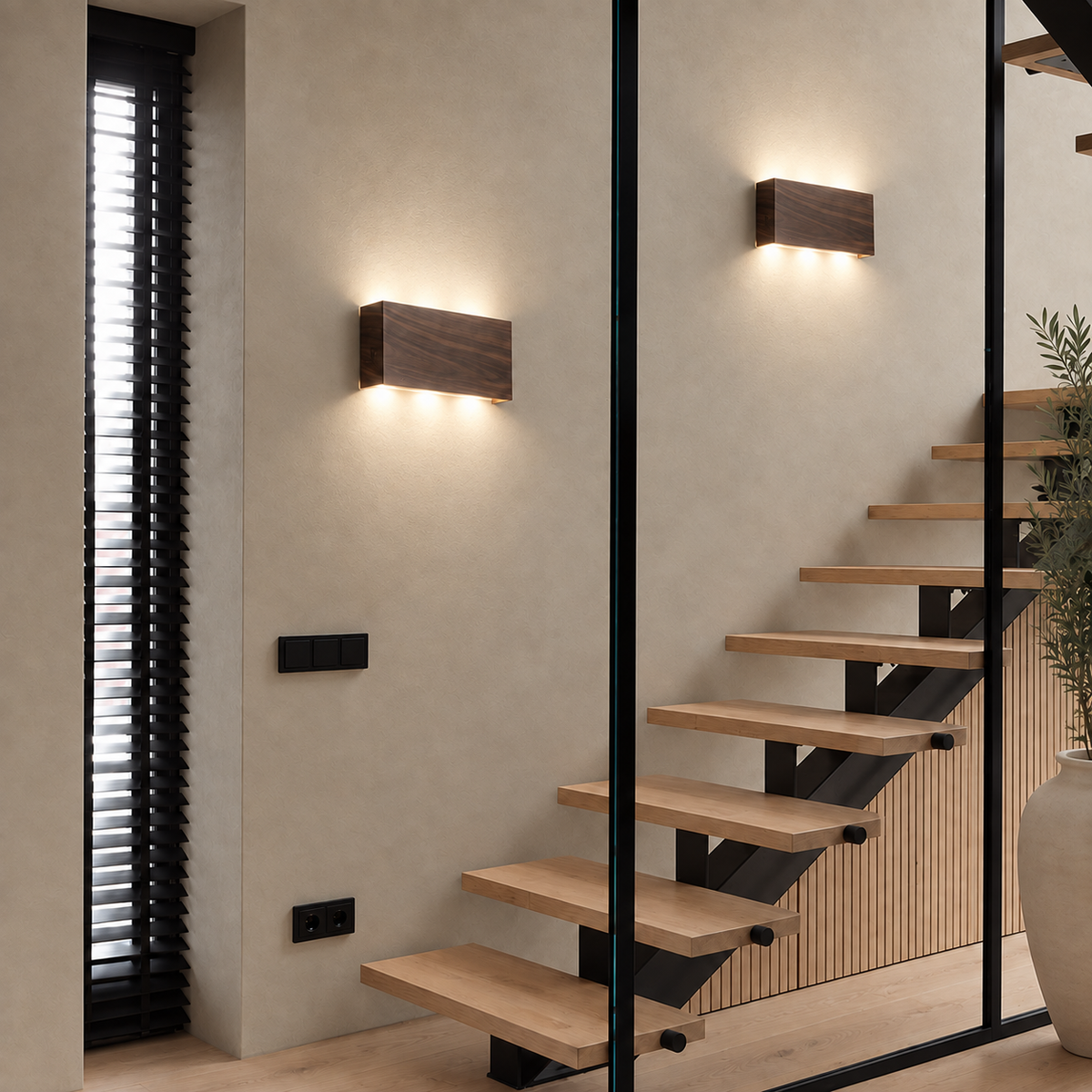 Rechargeable Cordless Wall Light Vessa, Escalier, dark wood