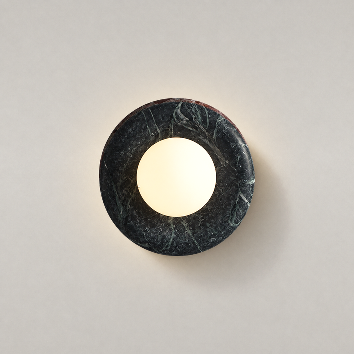 Marble and Glass Wall Light Tenara Black, Fond neutre