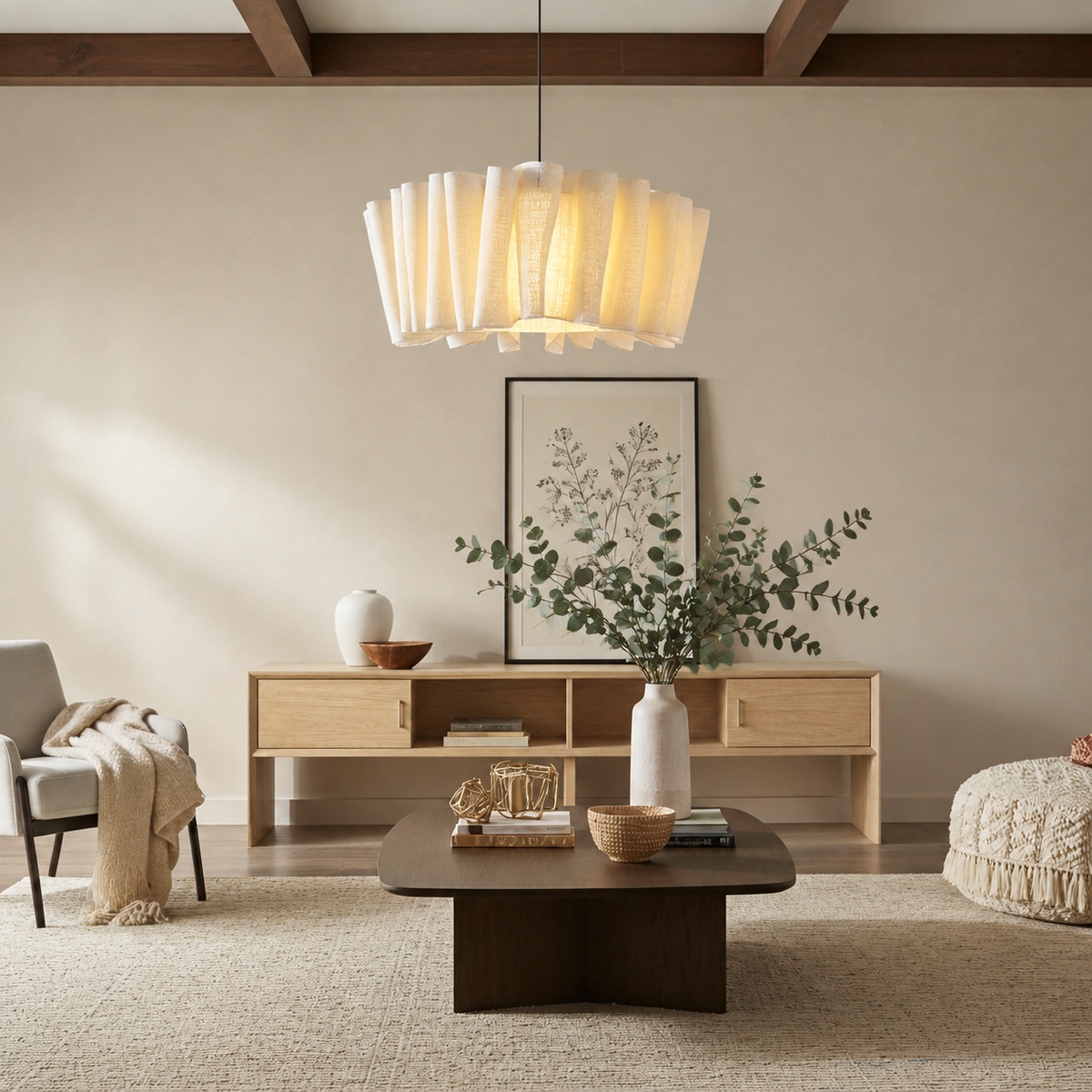 Handmade Fabric Pendant Light Belora, Salon au buffet